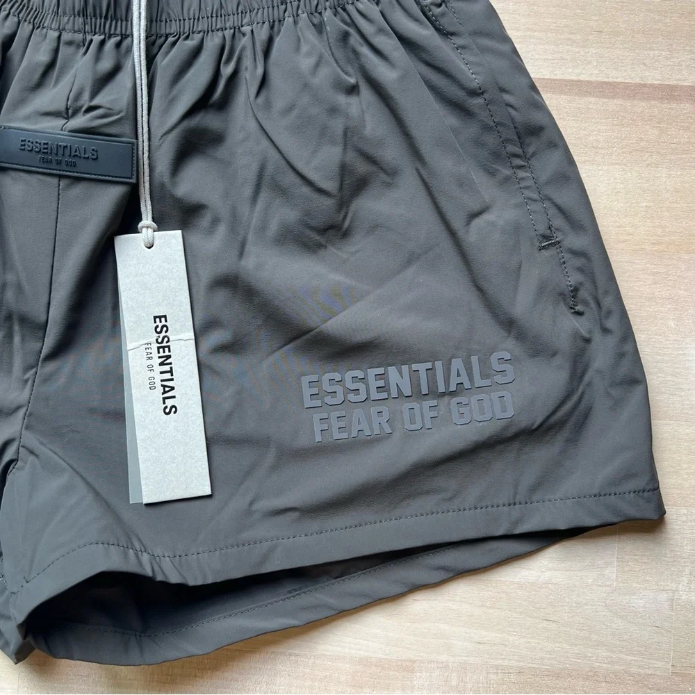 ESSENTIALS • SHORTS - Picture 2 of 5